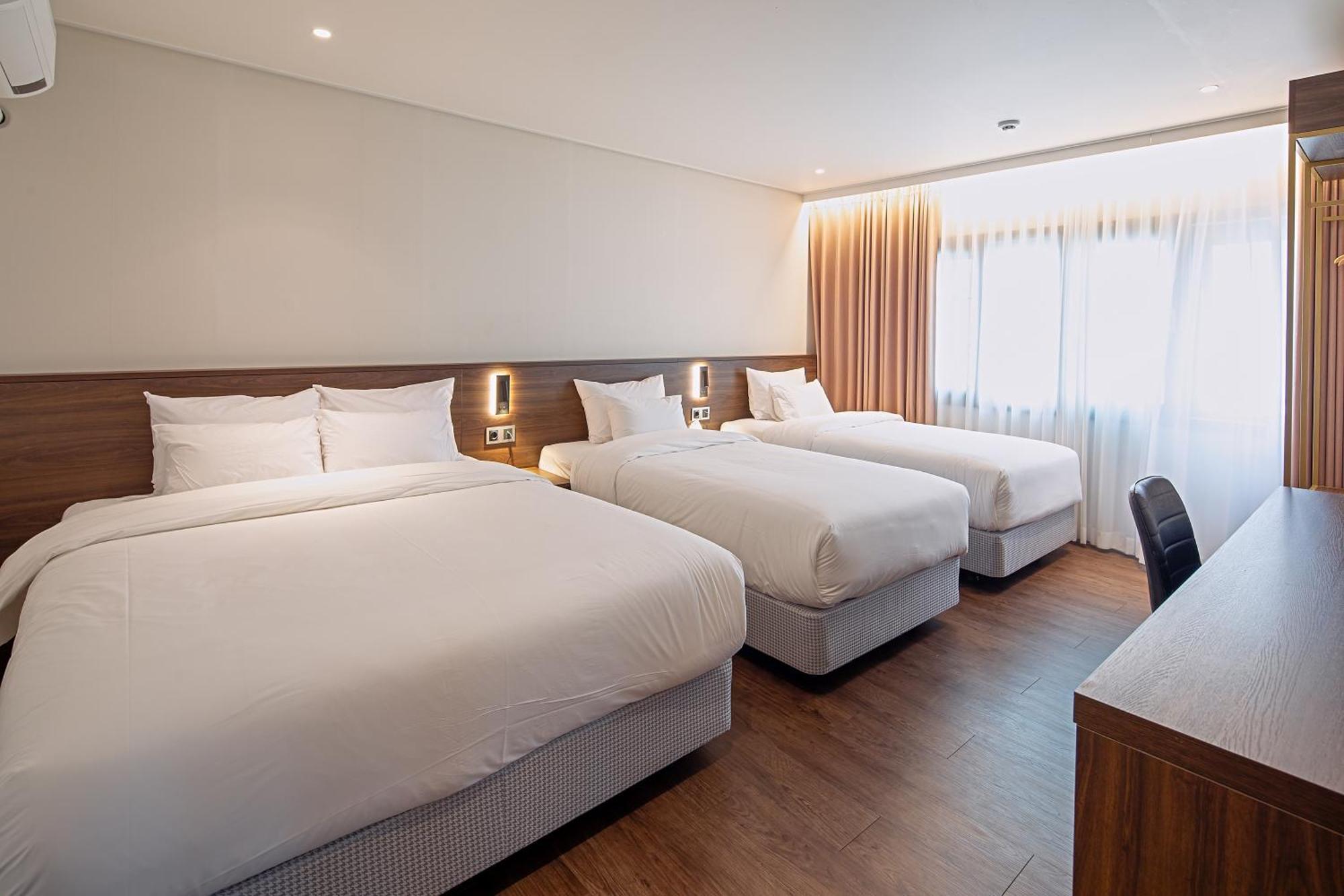 Cloud In Hotel Mokpo Peace Square Kültér fotó