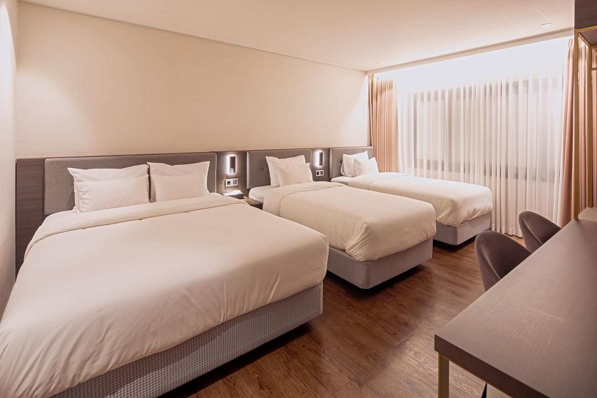 Cloud In Hotel Mokpo Peace Square Kültér fotó